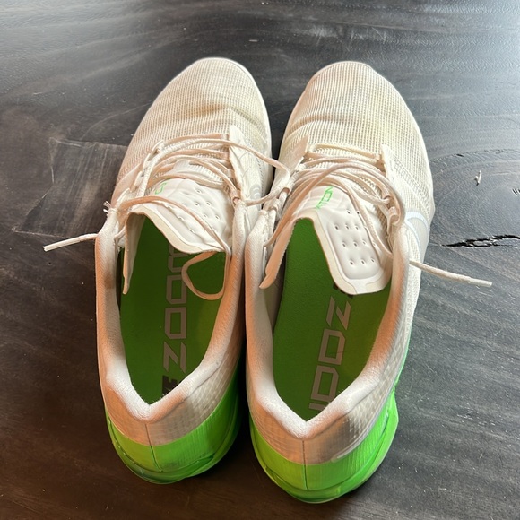 Nike Metcon Sneakers - Picture 2 of 4